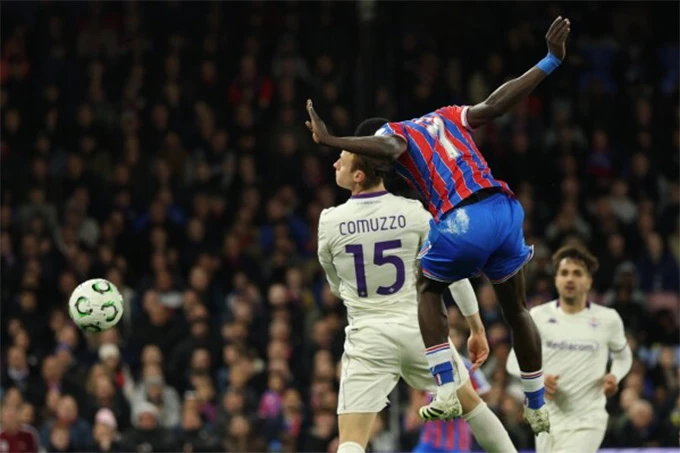 Người cũ MU cắt ngắn cuộc phỏng vấn sau trận đấu của Crystal Palace vì lý do khó đỡ Người cũ MU cắt ngắn cuộc phỏng vấn sau trận đấu của Crystal Palace vì lý do khó đỡ
