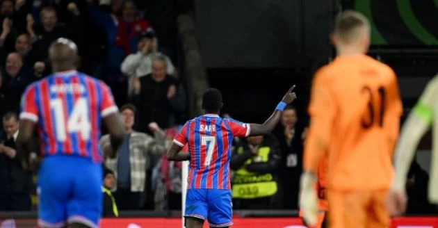 Quật ngã Shakhtar, Crystal Palace lần đầu vào chung kết châu Âu Quật ngã Shakhtar, Crystal Palace lần đầu vào chung kết châu Âu