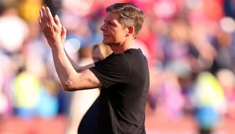 Vì sao Oliver Glasner dứt áo ra đi trước ngưỡng cửa lịch sử?