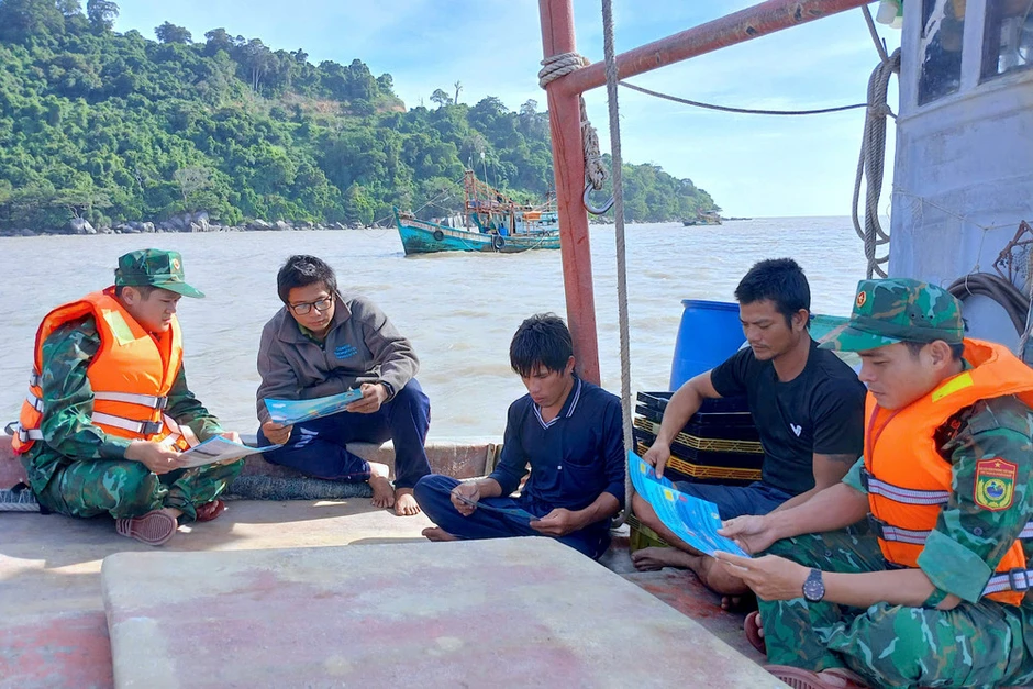 “Lửa sáng tạo” thắp lên từ ngọn sóng tiền tiêu Hòn Khoai