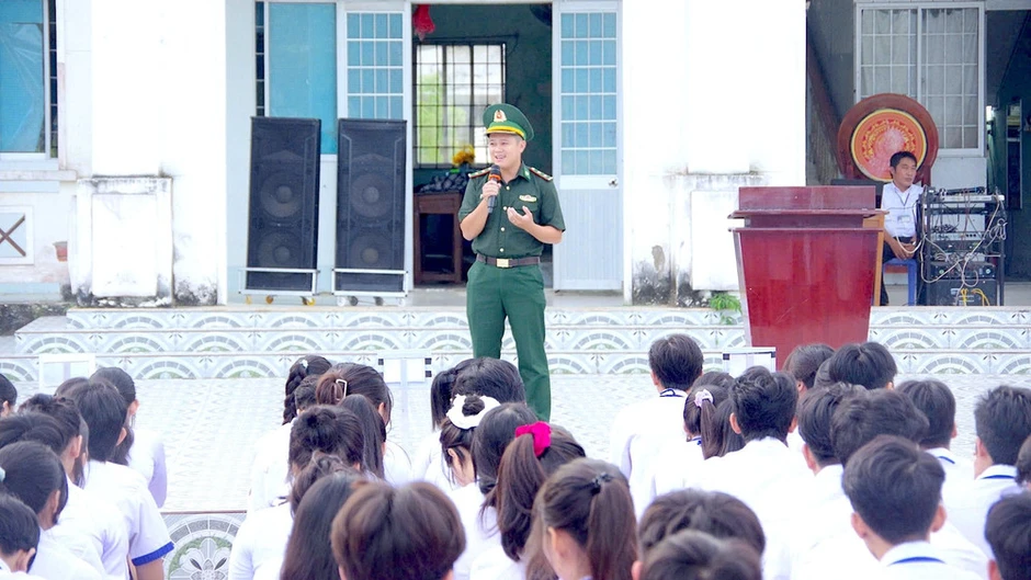 “Lửa sáng tạo” thắp lên từ ngọn sóng tiền tiêu Hòn Khoai