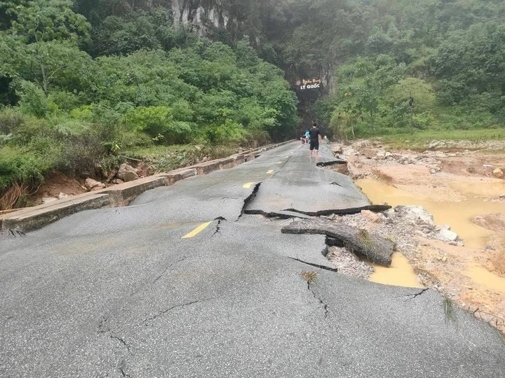 114 nhà dân ngập sâu, giao thông chia cắt, Cao Bằng khẩn cấp ứng phó 114 nhà dân ngập sâu, giao thông chia cắt, Cao Bằng khẩn cấp ứng phó