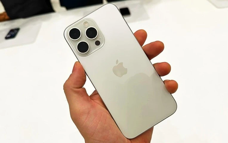 5 Chiếc iPhone cũ giá rẻ đáng mua nhất sau Sự kiện ra mắt iPhone 18 Pro Max 5 Chiếc iPhone cũ giá rẻ đáng mua nhất sau Sự kiện ra mắt iPhone 18 Pro Max