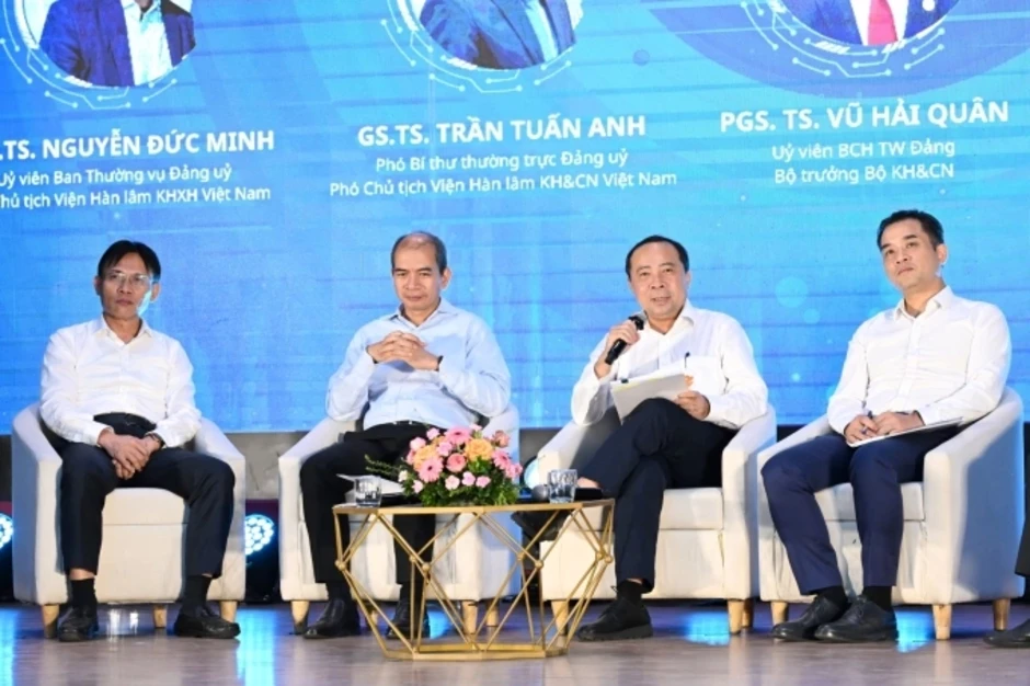 'Ai cũng có thể bắt đầu hành trình nghiên cứu khoa học' 'Ai cũng có thể bắt đầu hành trình nghiên cứu khoa học'
