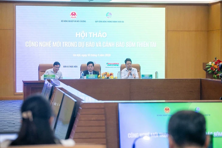 AI giúp cải thiện độ chính xác trong dự báo bão thế nào? AI giúp cải thiện độ chính xác trong dự báo bão thế nào?