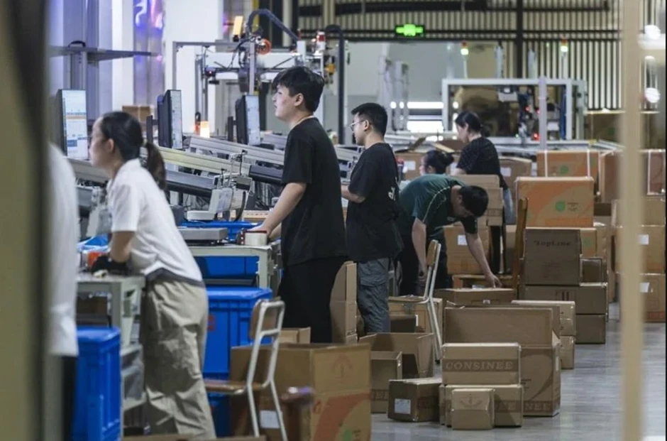 AI trong công việc: Cuộc cách mạng khiến nhân viên Trung Quốc làm việc bằng 3 người AI trong công việc: Cuộc cách mạng khiến nhân viên Trung Quốc làm việc bằng 3 người