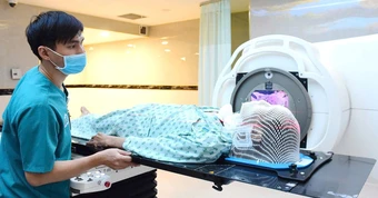 AI vào bệnh viện, bác sĩ có 'đồng nghiệp số'