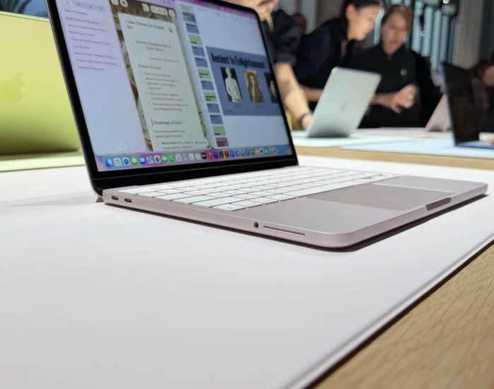 Apple chính thức ra mắt MacBook Neo, giá chưa bằng 1 chỉ vàng miếng SJC Apple chính thức ra mắt MacBook Neo, giá chưa bằng 1 chỉ vàng miếng SJC