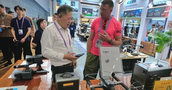 Bắc Kinh cấm mua bán, vận chuyển drone từ 1-5, vì sao?