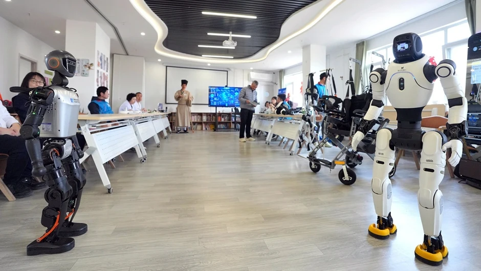 Bắc Kinh ra mắt trạm robot chăm sóc người cao tuổi thông minh đầu tiên thế giới Bắc Kinh ra mắt trạm robot chăm sóc người cao tuổi thông minh đầu tiên thế giới