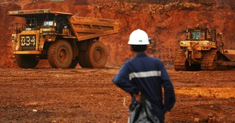 Báo Indonesia thắc mắc: "Chúng ta rõ ràng giàu khoáng sản hơn, cớ sao họ vẫn chọn Việt Nam"?