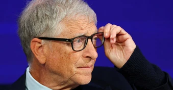Bill Gates cảnh báo về "thời kỳ biến động nhất lịch sử": Đề xuất đánh thuế AI và thành lập "khu bảo tồn công việc cho con người"