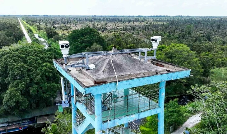 Cà Mau dùng flycam tầm nhiệt và ‘mắt thần’ canh lửa phòng chống cháy rừng