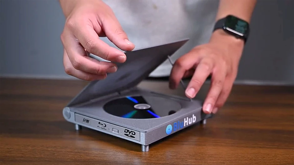 Cả thế giới cảm thấy "như bị lừa": Một loạt đĩa CD, DVD tốn tiền mua về bắt đầu hỏng hàng loạt, mất sạch dữ liệu Cả thế giới cảm thấy "như bị lừa": Một loạt đĩa CD, DVD tốn tiền mua về bắt đầu hỏng hàng loạt, mất sạch dữ liệu