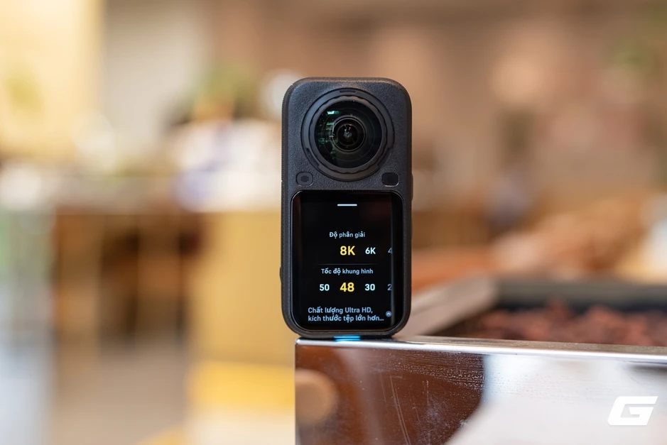 Cận cảnh Insta360 X6: Gọn hơn, mạnh hơn đã đành, lại còn có cả AI dựng video trực tiếp Cận cảnh Insta360 X6: Gọn hơn, mạnh hơn đã đành, lại còn có cả AI dựng video trực tiếp