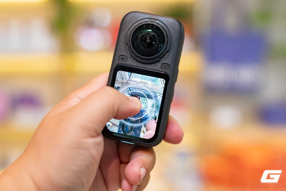 Cận cảnh Insta360 X6: Gọn hơn, mạnh hơn đã đành, lại còn có cả AI dựng video trực tiếp Cận cảnh Insta360 X6: Gọn hơn, mạnh hơn đã đành, lại còn có cả AI dựng video trực tiếp