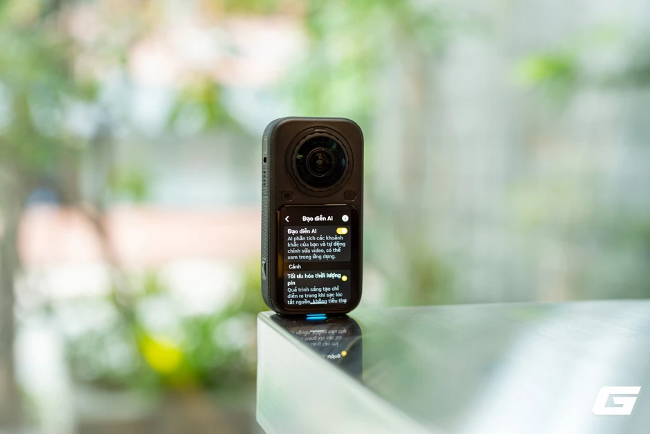 Cận cảnh Insta360 X6: Gọn hơn, mạnh hơn đã đành, lại còn có cả AI dựng video trực tiếp Cận cảnh Insta360 X6: Gọn hơn, mạnh hơn đã đành, lại còn có cả AI dựng video trực tiếp