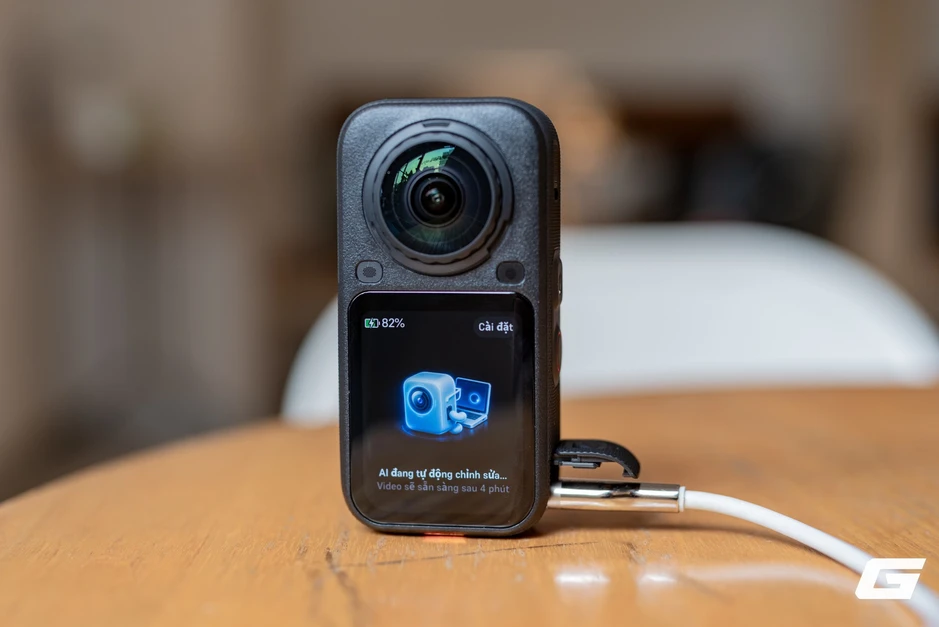 Cận cảnh Insta360 X6: Gọn hơn, mạnh hơn đã đành, lại còn có cả AI dựng video trực tiếp Cận cảnh Insta360 X6: Gọn hơn, mạnh hơn đã đành, lại còn có cả AI dựng video trực tiếp