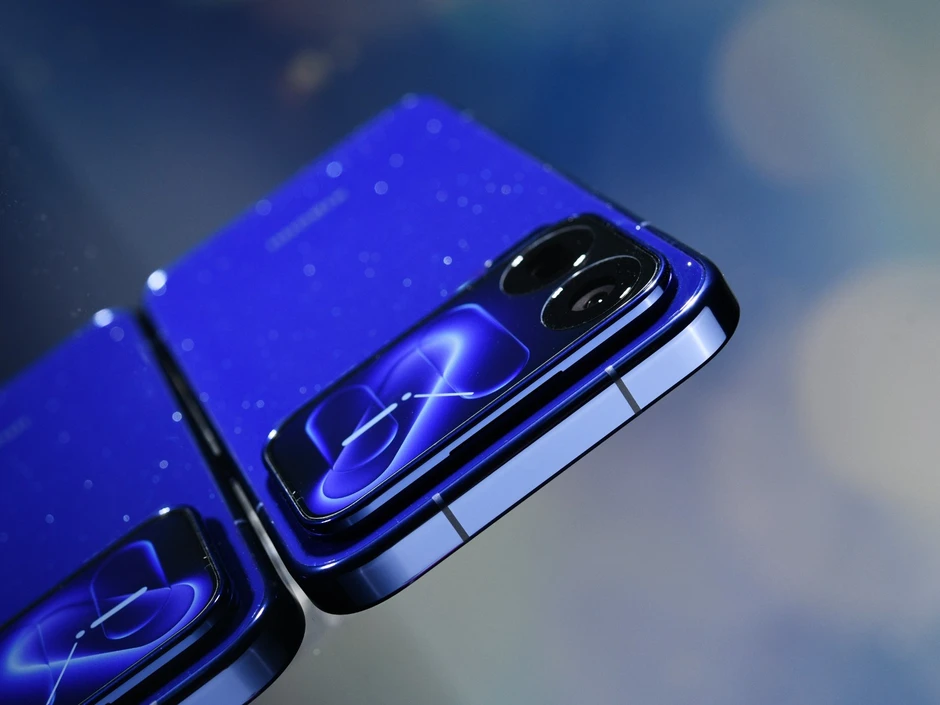 Cận cảnh Xiaomi 18 Pro Max phiên bản được sếp Xiaomi thích nhất Cận cảnh Xiaomi 18 Pro Max phiên bản được sếp Xiaomi thích nhất