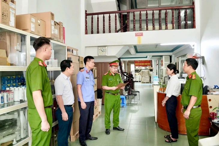 Cắt đứt 'cơn nghiện' phần mềm lậu, chấp nhận 'đau' ngắn hạn để ra biển lớn Cắt đứt 'cơn nghiện' phần mềm lậu, chấp nhận 'đau' ngắn hạn để ra biển lớn