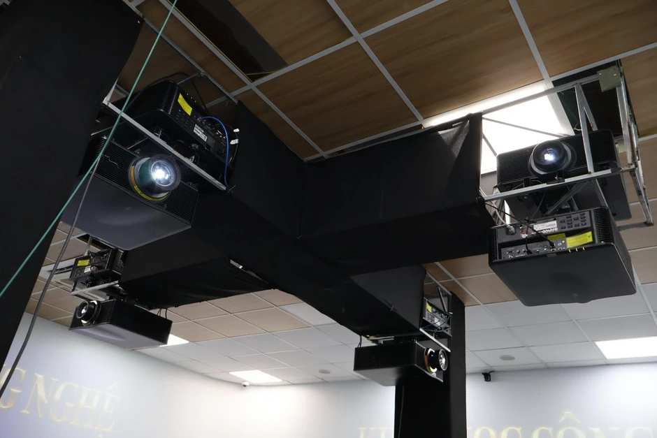 CETECH mang Projection Mapping 360° đến triển lãm 70 năm Đại học Bách khoa Hà Nội