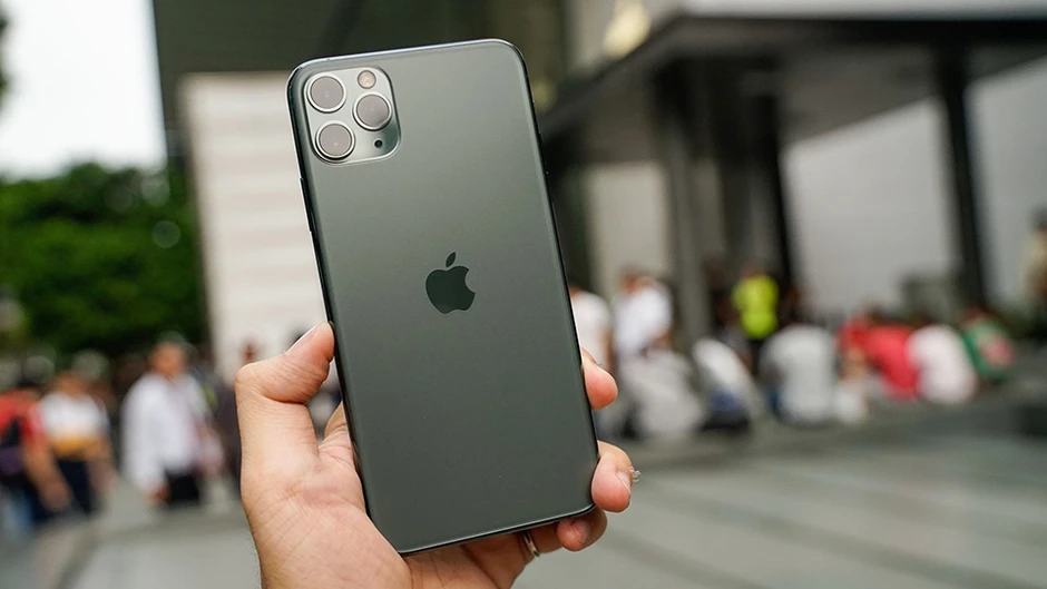 Chiếc iPhone từng có giá 31 triệu đồng, nay hàng cũ chỉ còn hơn 5 triệu Chiếc iPhone từng có giá 31 triệu đồng, nay hàng cũ chỉ còn hơn 5 triệu