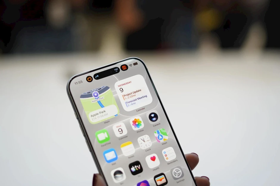 Chuyện bi hài nước Nga: Đã phải mua iPhone 18 Pro Max đắt đến 50 triệu mà về dùng chẳng khác gì "cục gạch Nokia"
