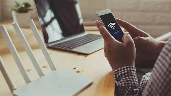 Công an phát thông báo nóng tới toàn bộ người dân đang bật WiFi 24/24 Công an phát thông báo nóng tới toàn bộ người dân đang bật WiFi 24/24
