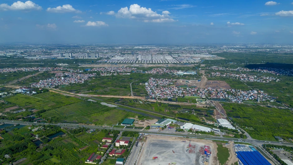 Công nghệ hiện đại tại sân vận động PVF với mái vòm thép 8 . 600 Tấn lần đầu tiên ở Việt Nam Công nghệ hiện đại tại sân vận động PVF với mái vòm thép 8 . 600 Tấn lần đầu tiên ở Việt Nam