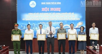 Đà Nẵng khen thưởng 18 tập thể xuất sắc trong công tác chuyển đổi số