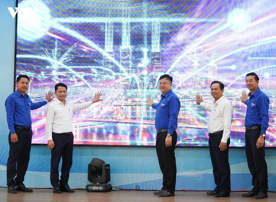 Đà Nẵng phát động 3 mô hình thúc đẩy chuyển đổi số, lan tỏa việc tốt Đà Nẵng phát động 3 mô hình thúc đẩy chuyển đổi số, lan tỏa việc tốt