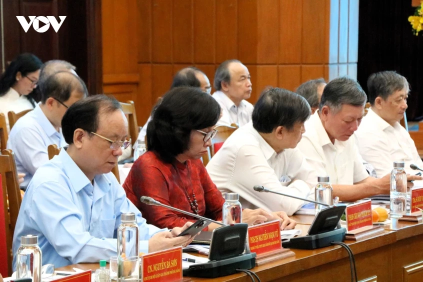 Đà Nẵng tìm động lực tăng trưởng mới từ trí thức khoa học- công nghệ Đà Nẵng tìm động lực tăng trưởng mới từ trí thức khoa học- công nghệ