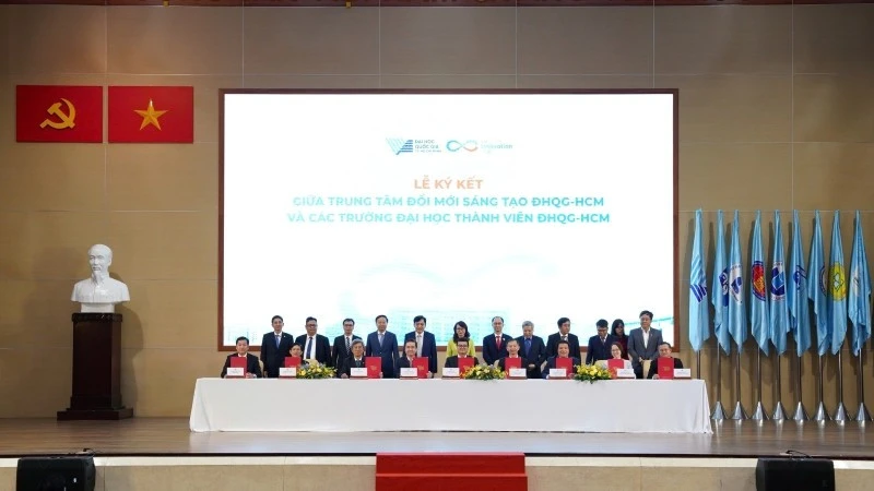 Đại học Quốc gia Thành phố Hồ Chí Minh: Kiến tạo giải pháp, công nghệ và mô hình phát triển mới Đại học Quốc gia Thành phố Hồ Chí Minh: Kiến tạo giải pháp, công nghệ và mô hình phát triển mới