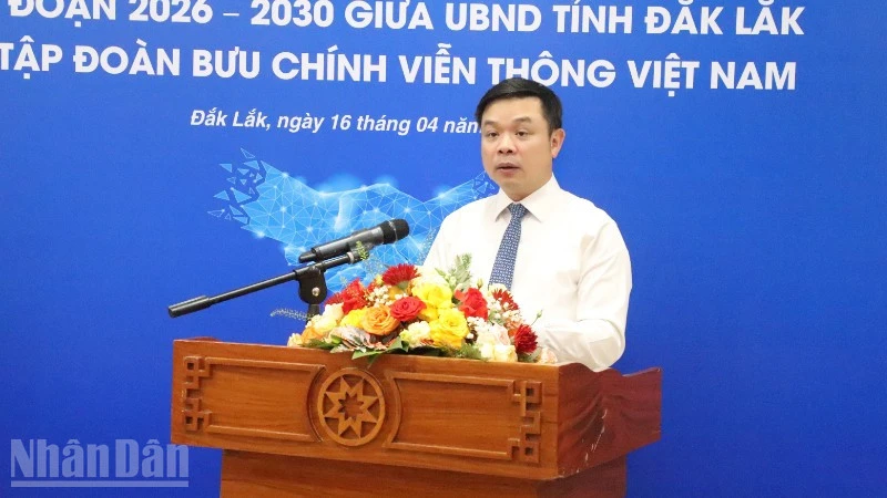 Đắk Lắk ký kết thỏa thuận hợp tác chiến lược về chuyển đổi số với Tập đoàn Bưu chính Viễn thông Việt Nam Đắk Lắk ký kết thỏa thuận hợp tác chiến lược về chuyển đổi số với Tập đoàn Bưu chính Viễn thông Việt Nam