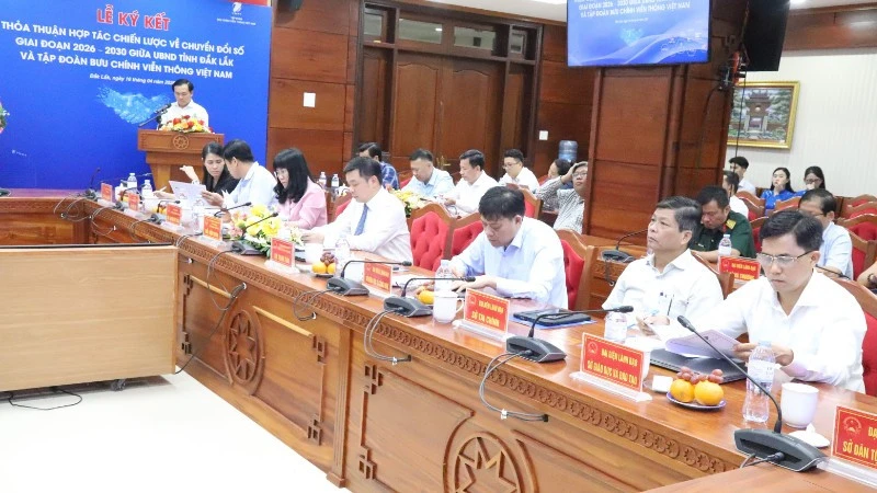 Đắk Lắk ký kết thỏa thuận hợp tác chiến lược về chuyển đổi số với Tập đoàn Bưu chính Viễn thông Việt Nam Đắk Lắk ký kết thỏa thuận hợp tác chiến lược về chuyển đổi số với Tập đoàn Bưu chính Viễn thông Việt Nam