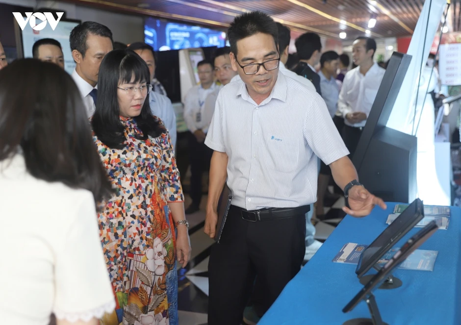 Đắk Lắk thúc đẩy chuyển đổi số, xây dựng hệ sinh thái doanh nghiệp bền vững Đắk Lắk thúc đẩy chuyển đổi số, xây dựng hệ sinh thái doanh nghiệp bền vững