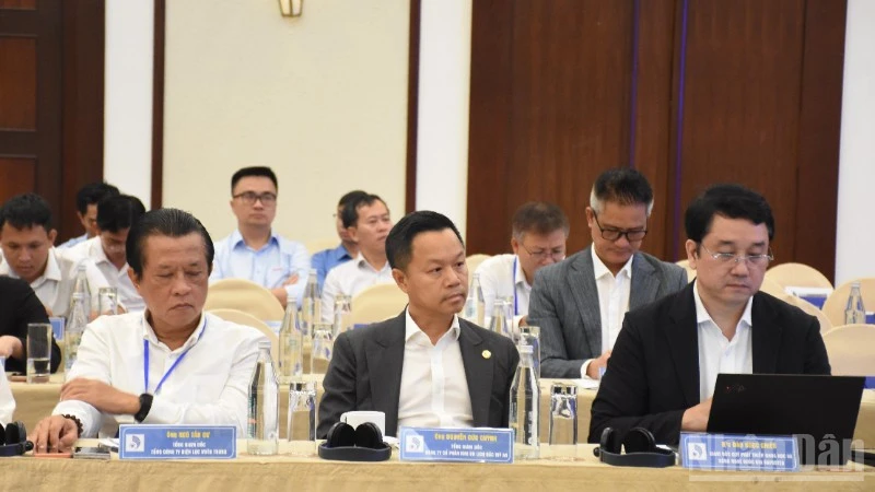 Đẩy mạnh hợp tác giữa Nhà nước-Nhà trường-Doanh nghiệp vì mục tiêu phát triển bền vững Đẩy mạnh hợp tác giữa Nhà nước-Nhà trường-Doanh nghiệp vì mục tiêu phát triển bền vững