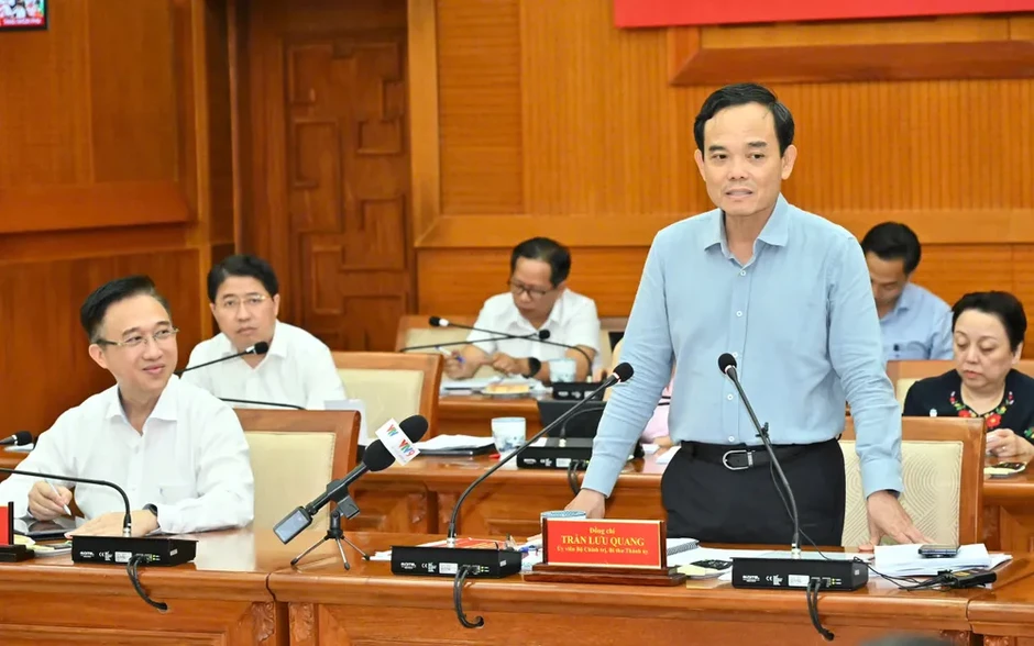 Đẩy mạnh ứng dụng công nghệ số giải quyết ùn tắc giao thông, ô nhiễm môi trường Đẩy mạnh ứng dụng công nghệ số giải quyết ùn tắc giao thông, ô nhiễm môi trường