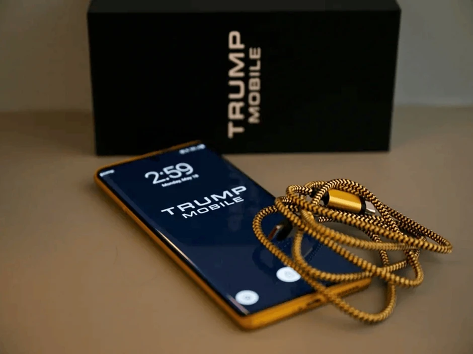 Điện thoại T1 của Trump Mobile vừa đến tay khách hàng đã gặp tranh cãi Điện thoại T1 của Trump Mobile vừa đến tay khách hàng đã gặp tranh cãi