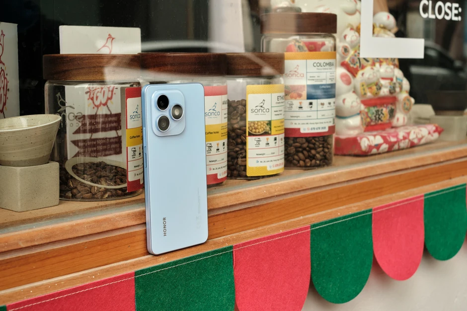 Điện thoại tầm trung mỏng nhẹ có pin 7.000 mAh Điện thoại tầm trung mỏng nhẹ có pin 7.000 mAh