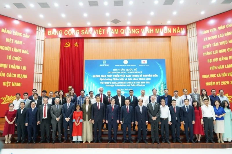 Định hình, kiến tạo, quản trị hiệu quả không gian phát triển của Việt Nam trong kỷ nguyên số