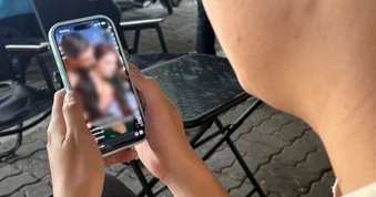 Đỏ mặt vì phim AI 18+ tràn lan mạng xã hội