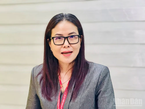 Đưa công nghệ và kỹ năng số về tận từng người dân tại địa bàn cơ sở Đưa công nghệ và kỹ năng số về tận từng người dân tại địa bàn cơ sở