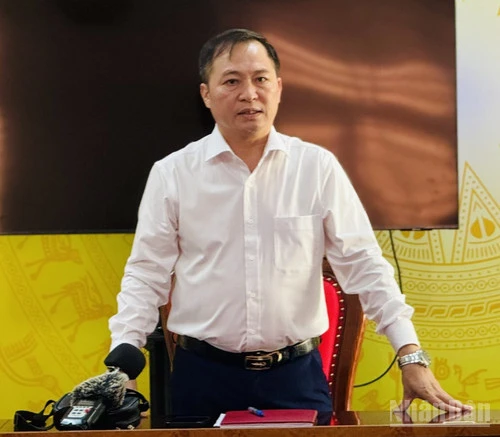 Đưa công nghệ và kỹ năng số về tận từng người dân tại địa bàn cơ sở Đưa công nghệ và kỹ năng số về tận từng người dân tại địa bàn cơ sở