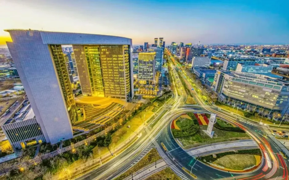 E-Town Bắc Kinh hướng tới trở thành trung tâm AI toàn cầu năm 2030 E-Town Bắc Kinh hướng tới trở thành trung tâm AI toàn cầu năm 2030