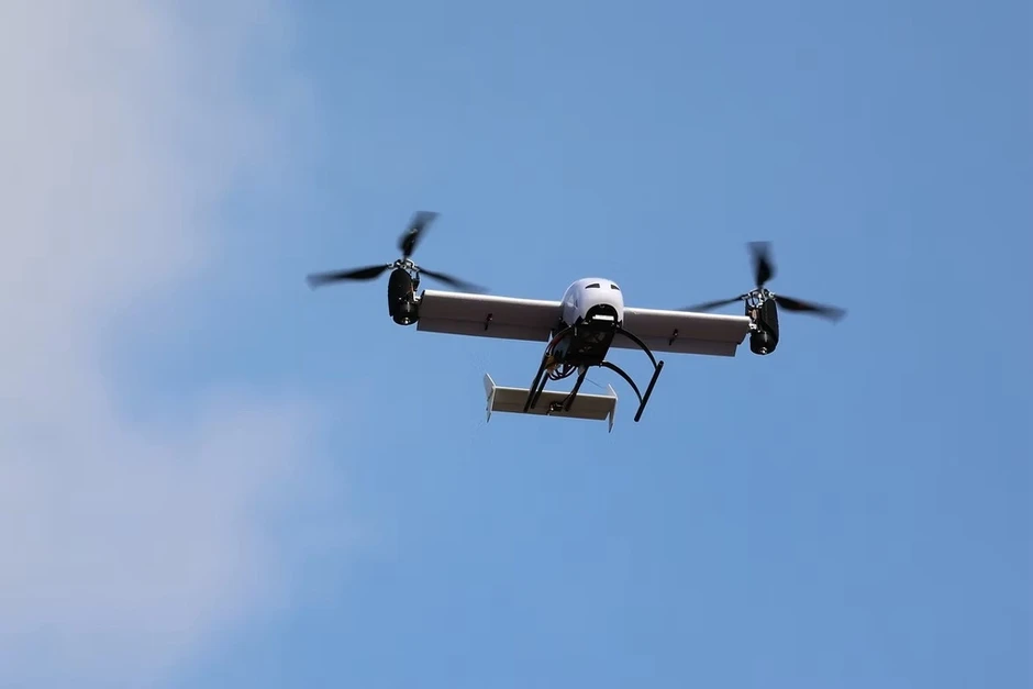 FPT phát triển AI cho UAV điện hai rotor nghiêng FPT phát triển AI cho UAV điện hai rotor nghiêng