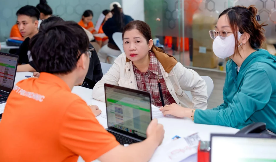 FPT Polytechnic đồng hành định hướng tương lai cho tân sinh viên FPT Polytechnic đồng hành định hướng tương lai cho tân sinh viên
