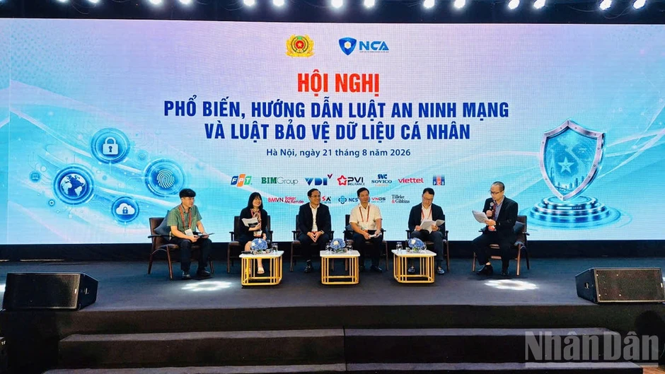 Hướng tới xây dựng một không gian mạng Việt Nam kỷ cương, an toàn, văn minh Hướng tới xây dựng một không gian mạng Việt Nam kỷ cương, an toàn, văn minh