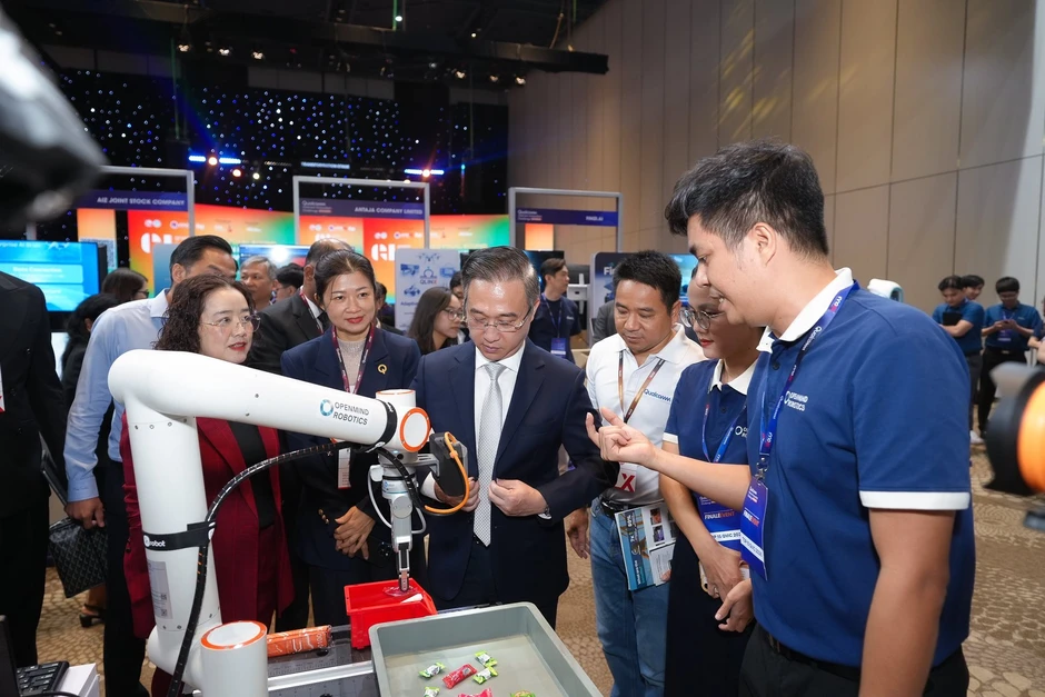 InnoEx 2026 - Diễn đàn đổi mới sáng tạo tầm cỡ của năm khai mạc: Quy tụ 4.000 lãnh đạo doanh nghiệp, 70 quỹ đầu tư InnoEx 2026 - Diễn đàn đổi mới sáng tạo tầm cỡ của năm khai mạc: Quy tụ 4.000 lãnh đạo doanh nghiệp, 70 quỹ đầu tư