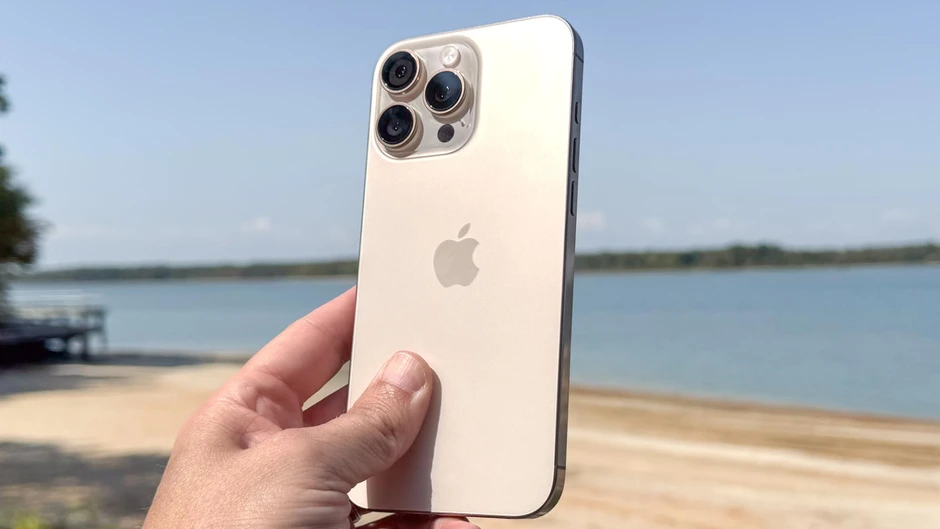 IPhone 18 Pro Max ra mắt và 3 chiếc iPhone cũ giảm giá đáng mua nhất 2026 IPhone 18 Pro Max ra mắt và 3 chiếc iPhone cũ giảm giá đáng mua nhất 2026